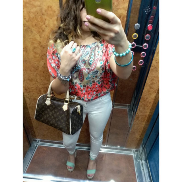 Look of @lauraspagnuolo from 27 Mayo, 2018 | 21 Buttons