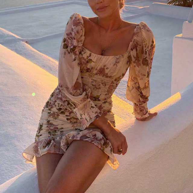 Look von @victoriaarg_ vom 6 August, 2020 | 21 Buttons