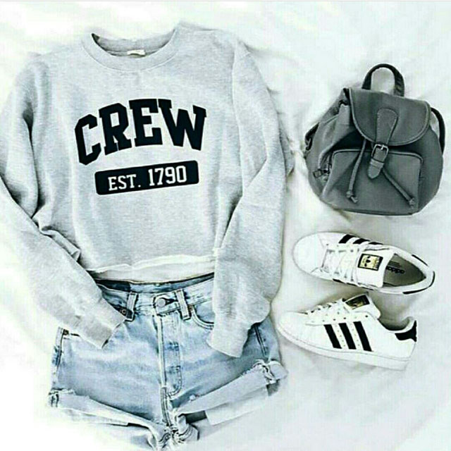 Look of @outlet_world from 4 January, 2018 | 21 Buttons