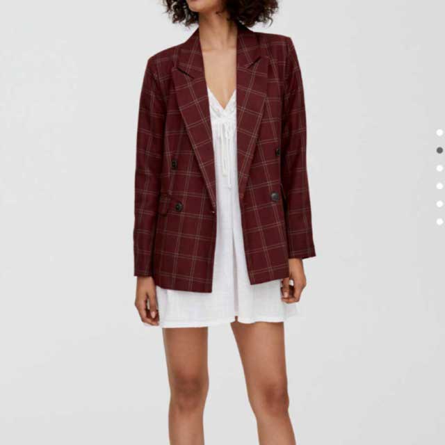 Look of @ootdmoda29 from 9 Enero, 2020 | 21 Buttons