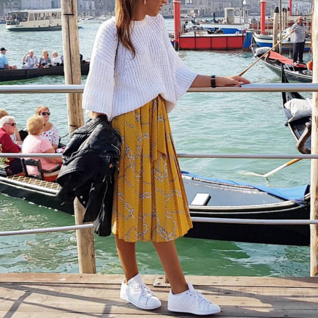 Look of @carolinacordavias from 27 October, 2017 | 21 Buttons