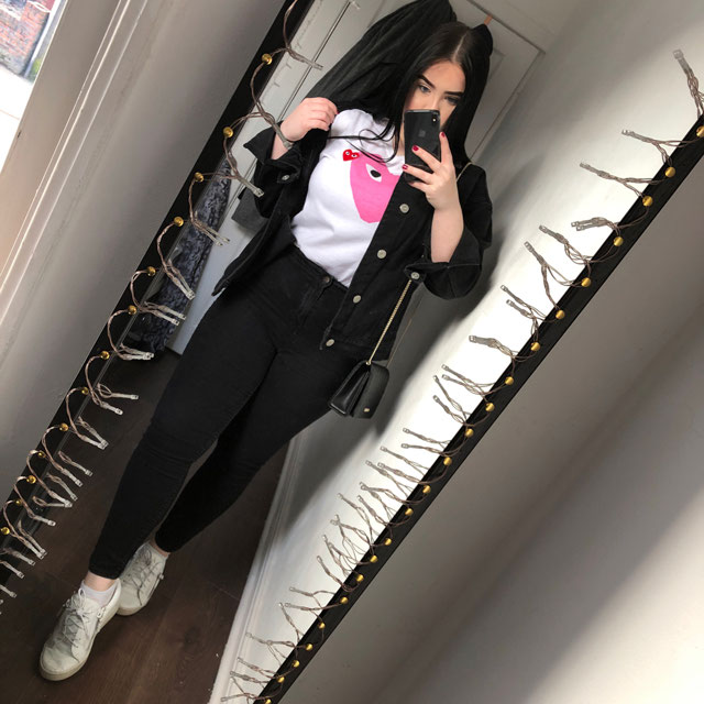 Look of @atorkingtonx from 27 March, 2018 | 21 Buttons Look of @atorkingtonx from 27 March, 2018 | 21 Buttons