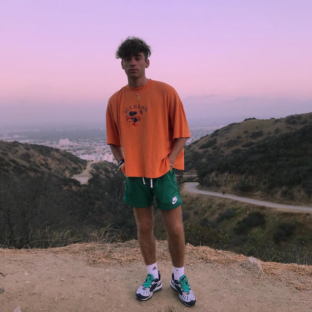 Tenue de @touchdalight datant du 30 Juin 2018 | 21 Buttons