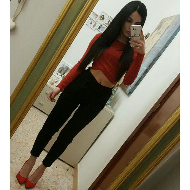 Look von @lucia.greco_ vom 12 Februar, 2017 | 21 Buttons