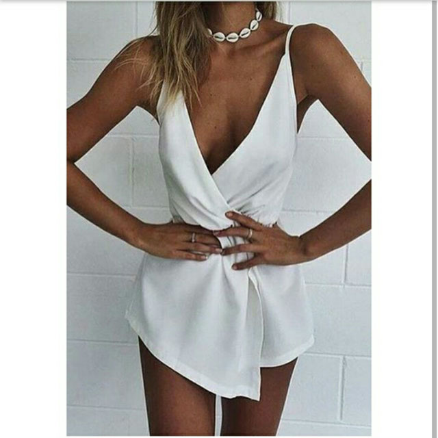 Tenue de @beautifuldress datant du 4 Février 2018 | 21 Buttons