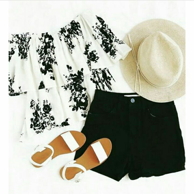 Tenue de @cheapoutfits datant du 6 Juillet 2017 | 21 Buttons