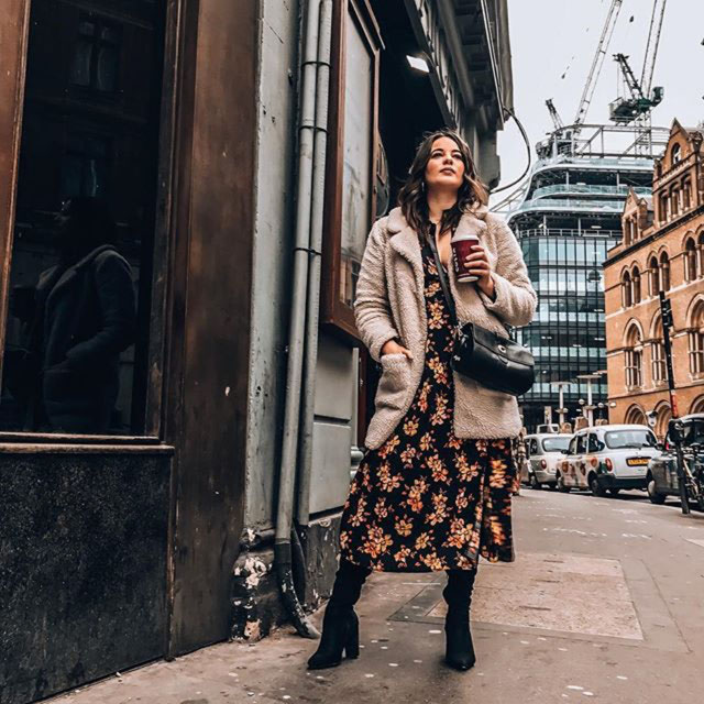 Look of @albertinesarah from 19 January, 2019 | 21 Buttons