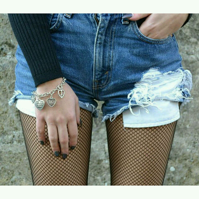 Look of @lucia.greco_ from 7 January, 2017 | 21 Buttons