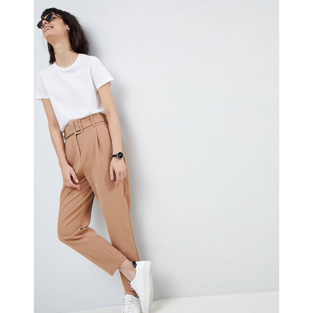 O look de @asosoutlet de 8 Abril, 2018 | 21 Buttons