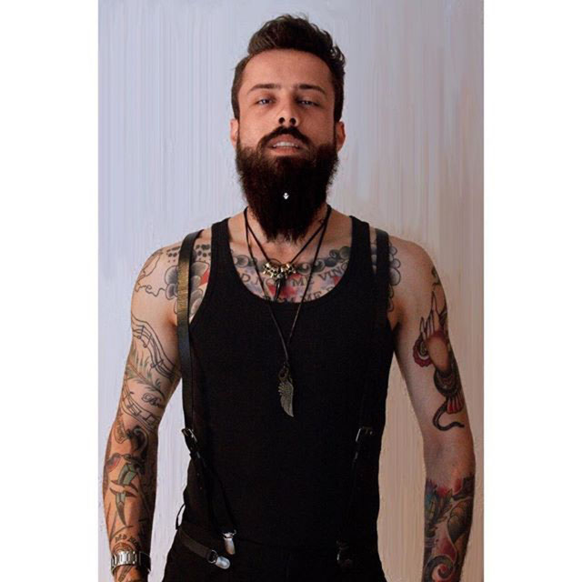 Look von @danpontarlier vom 9 September, 2018 | 21 Buttons