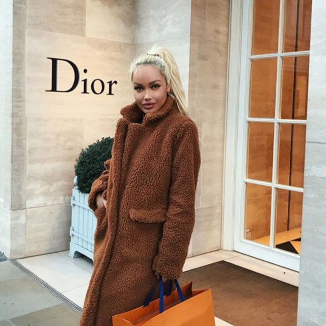 Look of @matilde1231 from 5 November, 2018 | 21 Buttons