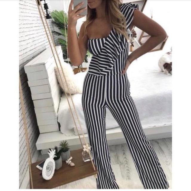O look de @happyshop de 18 Abril, 2018 | 21 Buttons
