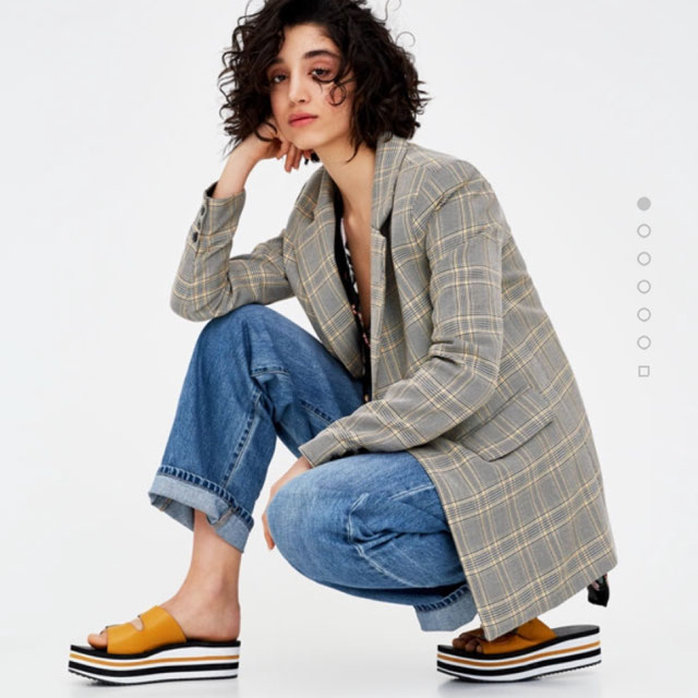 Look of @luciacastillo93 from 5 March, 2018 | 21 Buttons