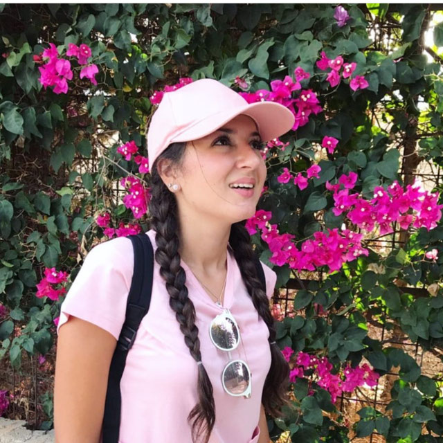 Look of @mecontrotefanpage from 18 March, 2018 | 21 Buttons