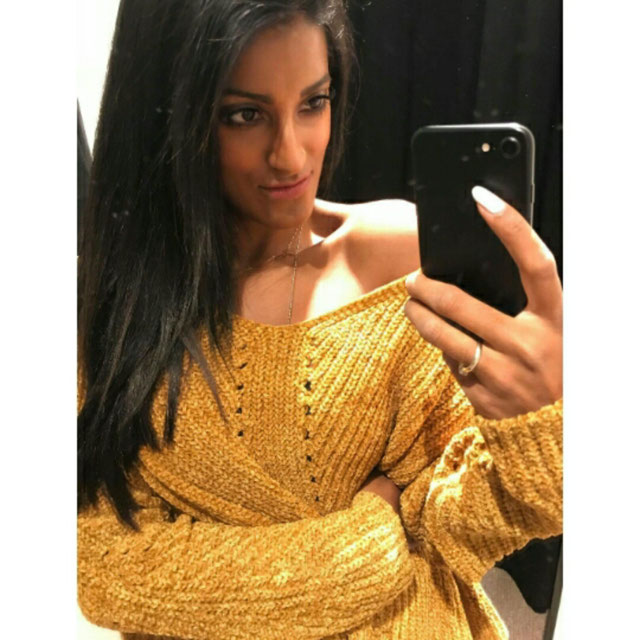 @iamtheindiangirl kullanıcısının 21 Ekim 2017 görünümü | 21 Buttons