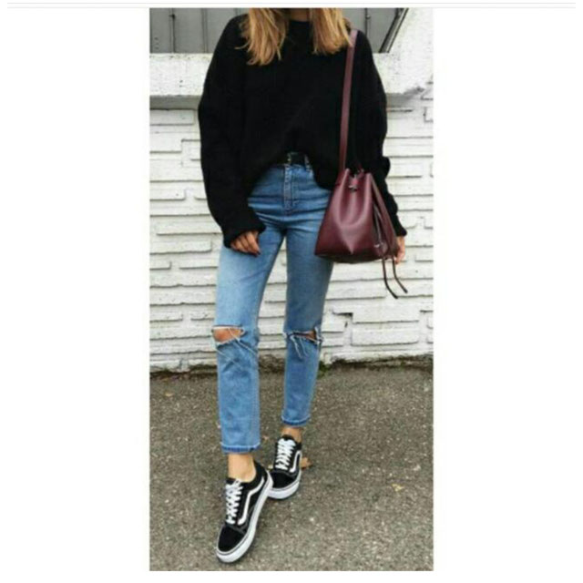 Tenue de @te0dora_ datant du 12 Octobre 2017 | 21 Buttons