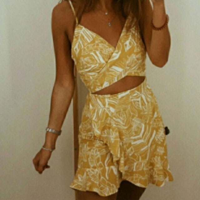 Look of @jessicasejdini from 10 June, 2018 | 21 Buttons