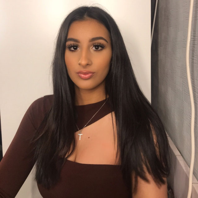 Look of @tiaheesom from 13 January, 2019 | 21 Buttons