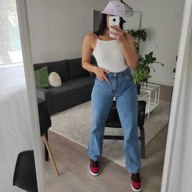 Tenue de @soraya_bouu. datant du 9 Avril 2021 | 21 Buttons