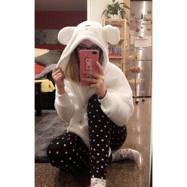 Look of @sweetahonia from 18 February, 2018 | 21 Buttons