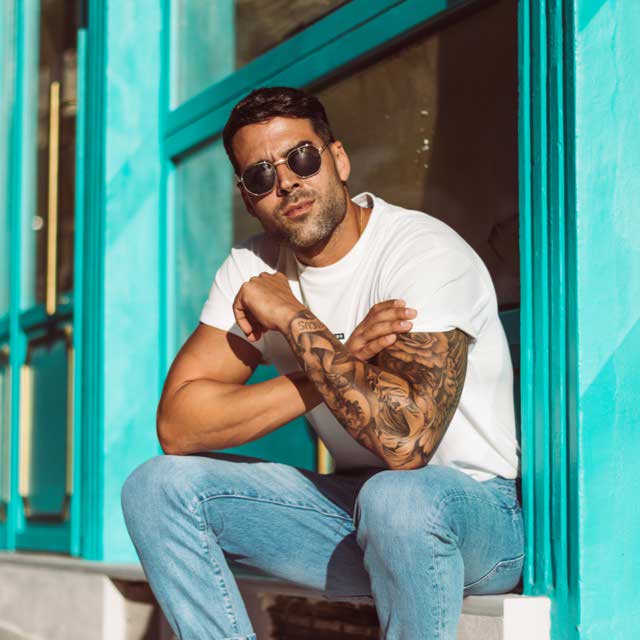 Look of @raemonalba from 8 Octubre, 2019 | 21 Buttons