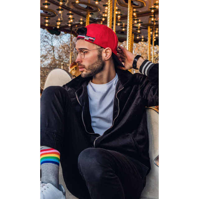 Tenue de @aram_simonpour datant du 13 Mars 2018 | 21 Buttons