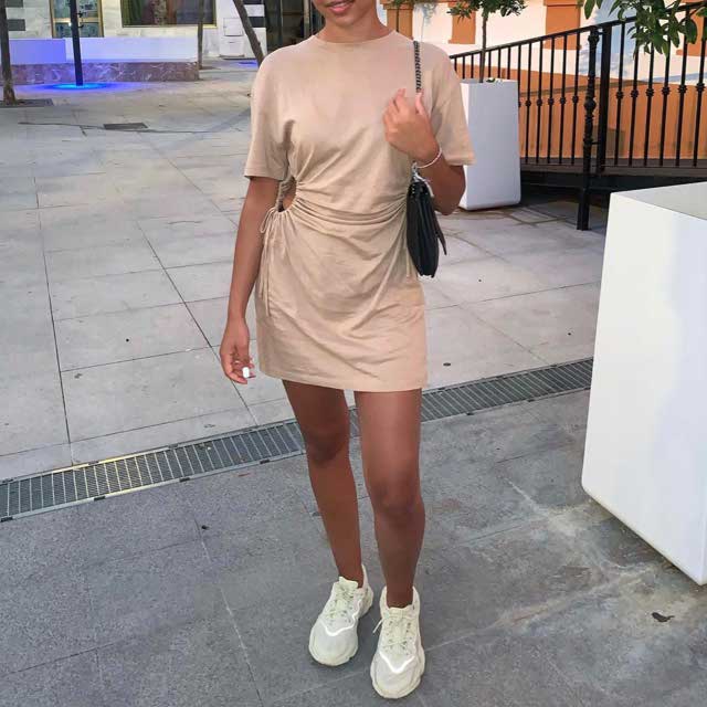 Look von @refoutfit vom 31 August, 2021 | 21 Buttons