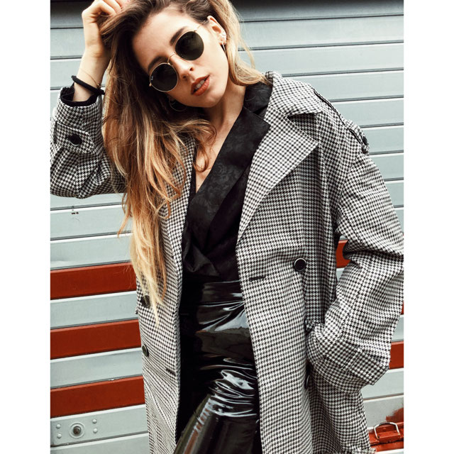 Look of @veronicacostigliola from 8 February, 2018 | 21 Buttons