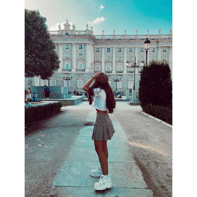 Look von @soniiavera vom 11 November, 2021 | 21 Buttons