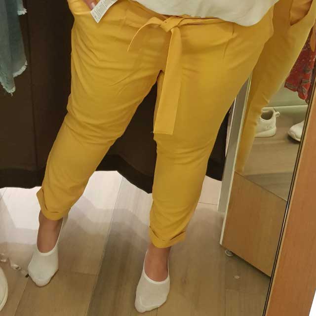 O look de @vistetequevienencurvas de 16 Abril, 2019 | 21 Buttons