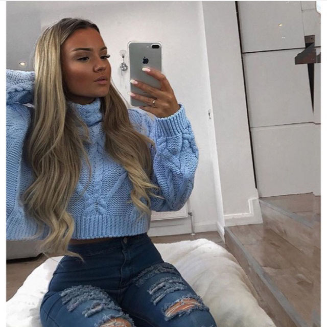 Look of @laurahenders from 25 March, 2018 | 21 Buttons