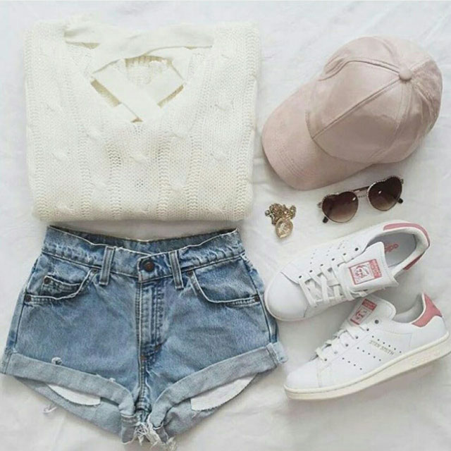 Look von @feralanimalgirl vom 22 März, 2017 | 21 Buttons