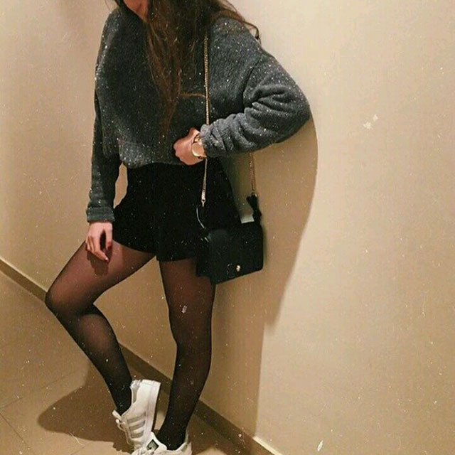 Look of @jenner from 20 Enero, 2017 | 21 Buttons
