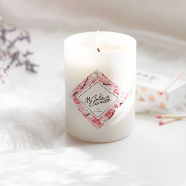 Look of @myjoliecandle.fr from 16 January, 2020 | 21 Buttons