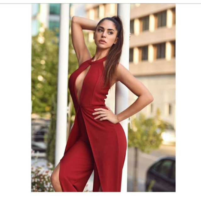 Look von @nora.sz vom 16 November, 2017 | 21 Buttons