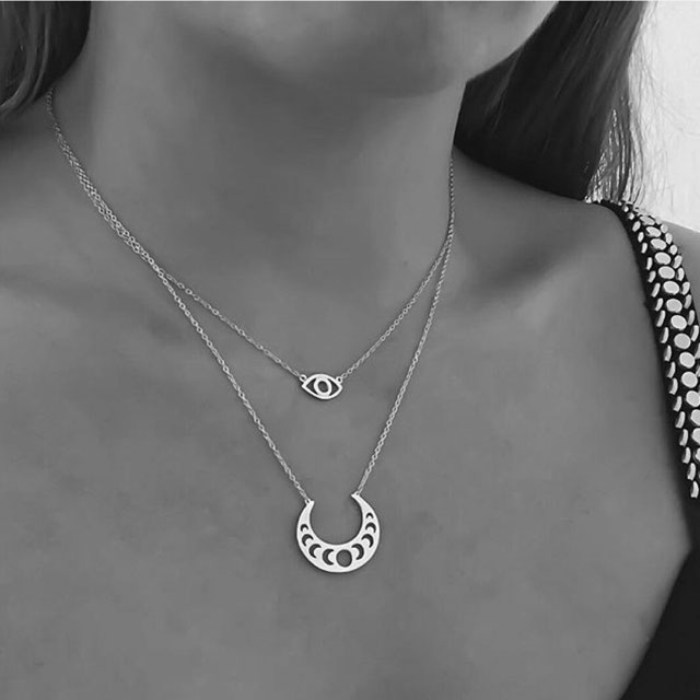 Look of @cristinaccl4 from 6 December, 2018 | 21 Buttons