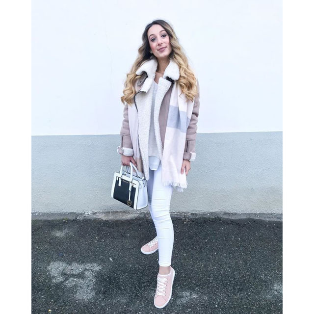 Look of @biancaalazar from 4 Marzo, 2018 | 21 Buttons