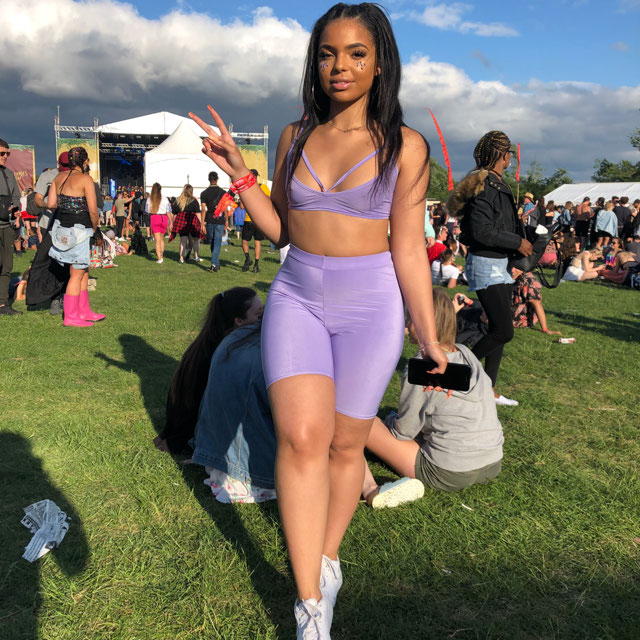Look von @yasmindiazx vom 13 Juli, 2018 | 21 Buttons