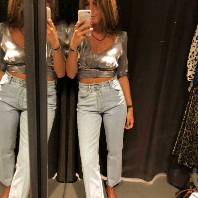 O look de @cchiarabiasi de 7 Setembro, 2019 | 21 Buttons