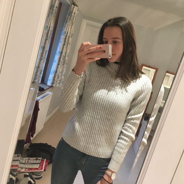 Look of @bethlucy from 24 December, 2017 | 21 Buttons