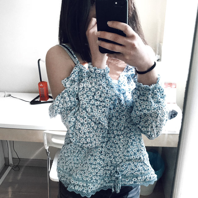 Look of @.antaress from 13 April, 2018 | 21 Buttons