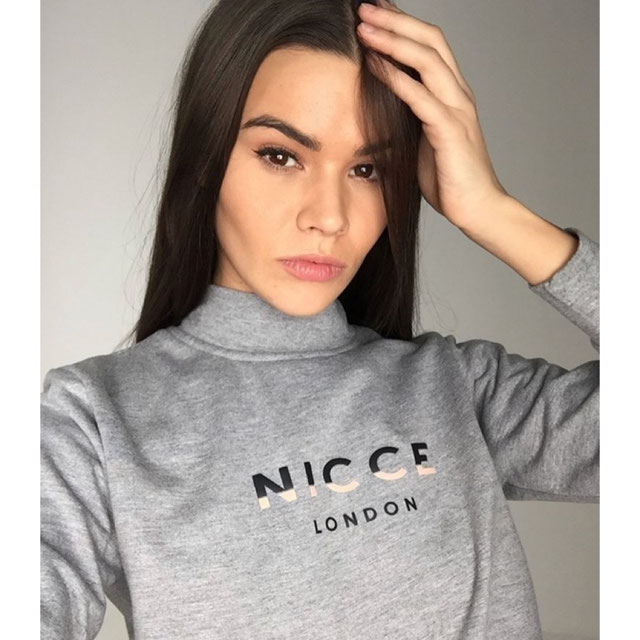 Tenue de @ontrenddd datant du 24 Mars 2018 | 21 Buttons