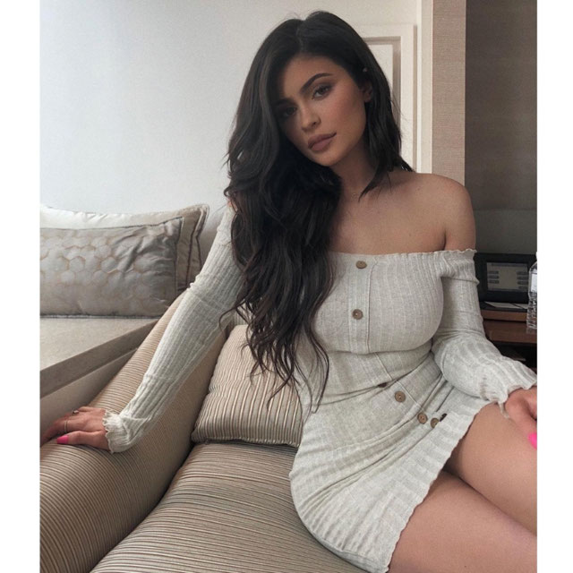 O look de @baddiebillionaire de 29 Maio, 2018 | 21 Buttons
