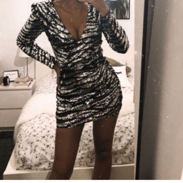 Look von @nekaneplaza vom 2 Dezember, 2018 | 21 Buttons