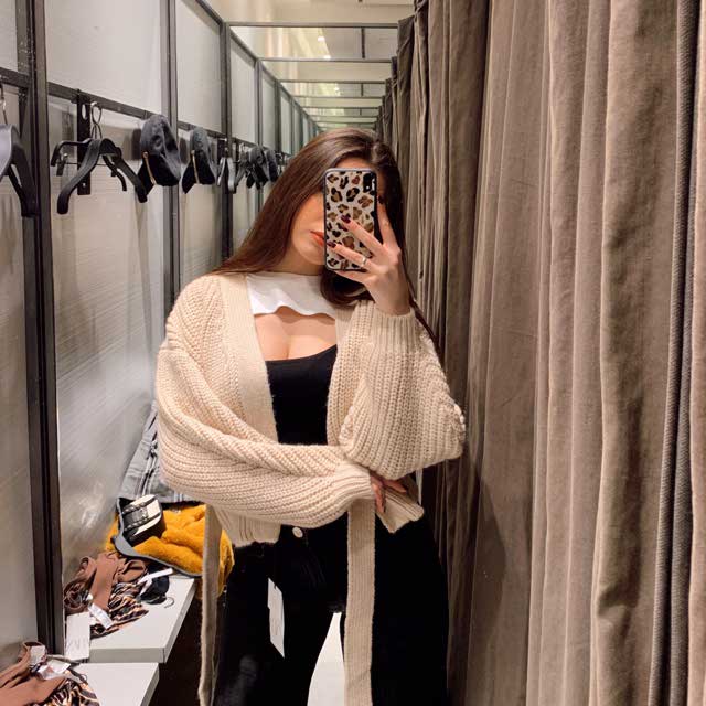 Look of @andreapallas from 16 March, 2020 | 21 Buttons