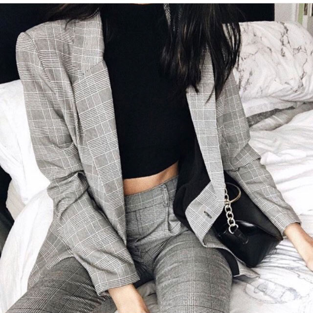 Tenue de @vivianacimmino datant du 31 Mars 2018 | 21 Buttons