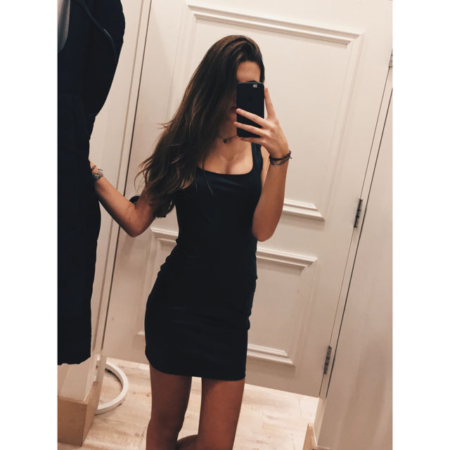 Tenue de @claudiamoller28 datant du 2 Avril 2018 | 21 Buttons