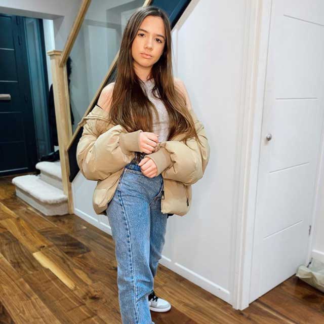 Look of @graceconder from 9 October, 2021 | 21 Buttons