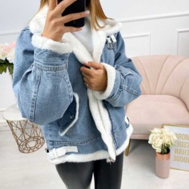 O look de @crevettems de 14 Novembro, 2019 | 21 Buttons