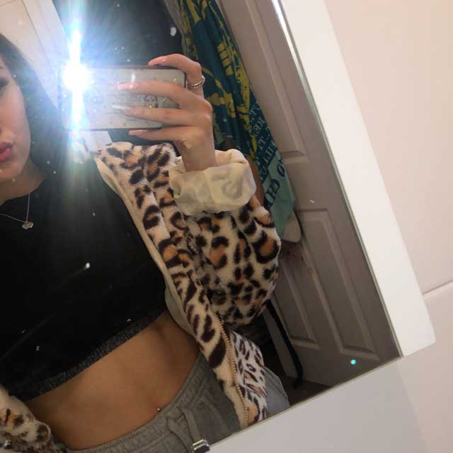 O look de @jennyreesss de 26 Dezembro, 2019 | 21 Buttons